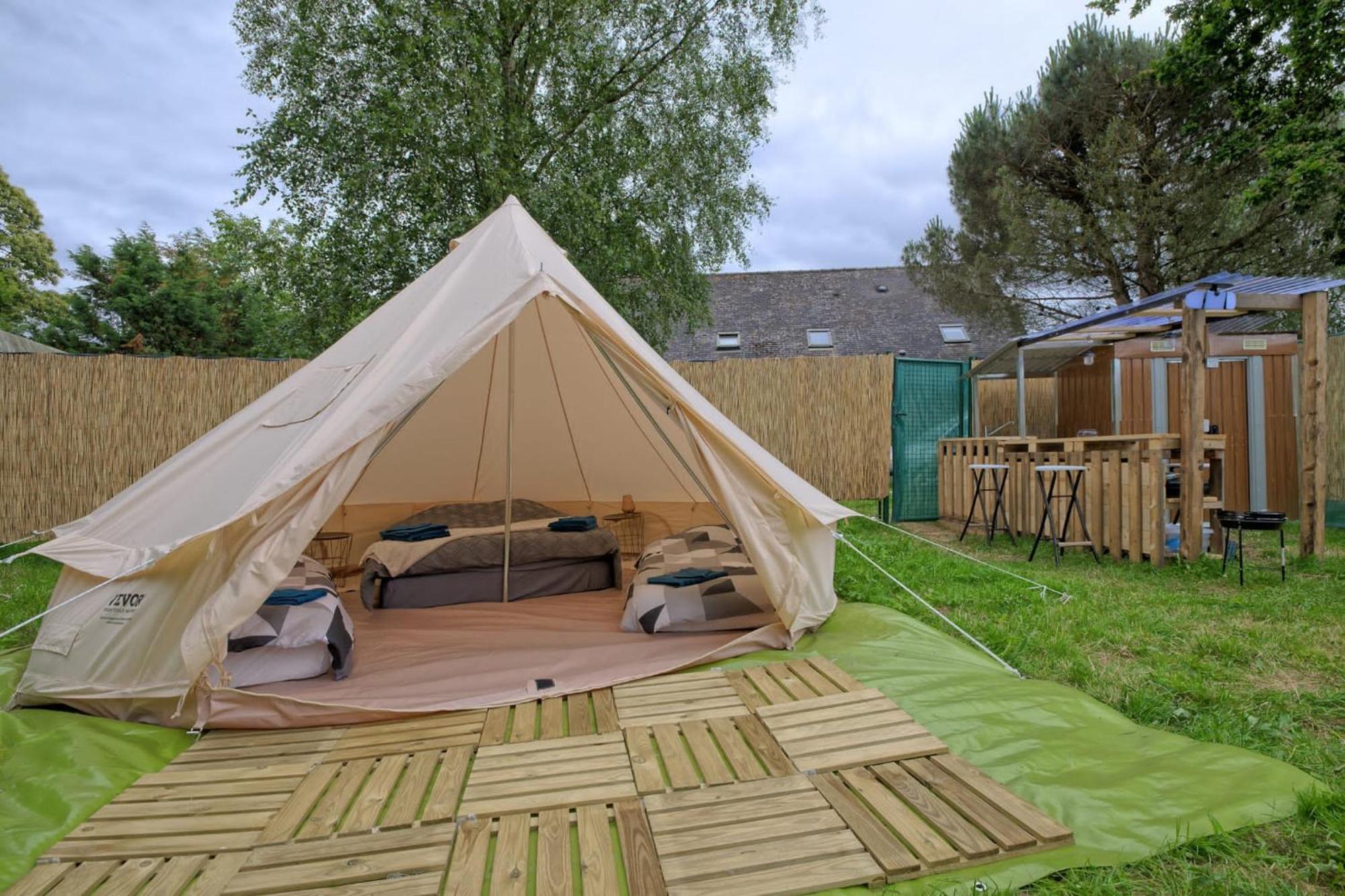 Отель Tipi Experience L'Echappee Belle Saint-Maudez Экстерьер фото